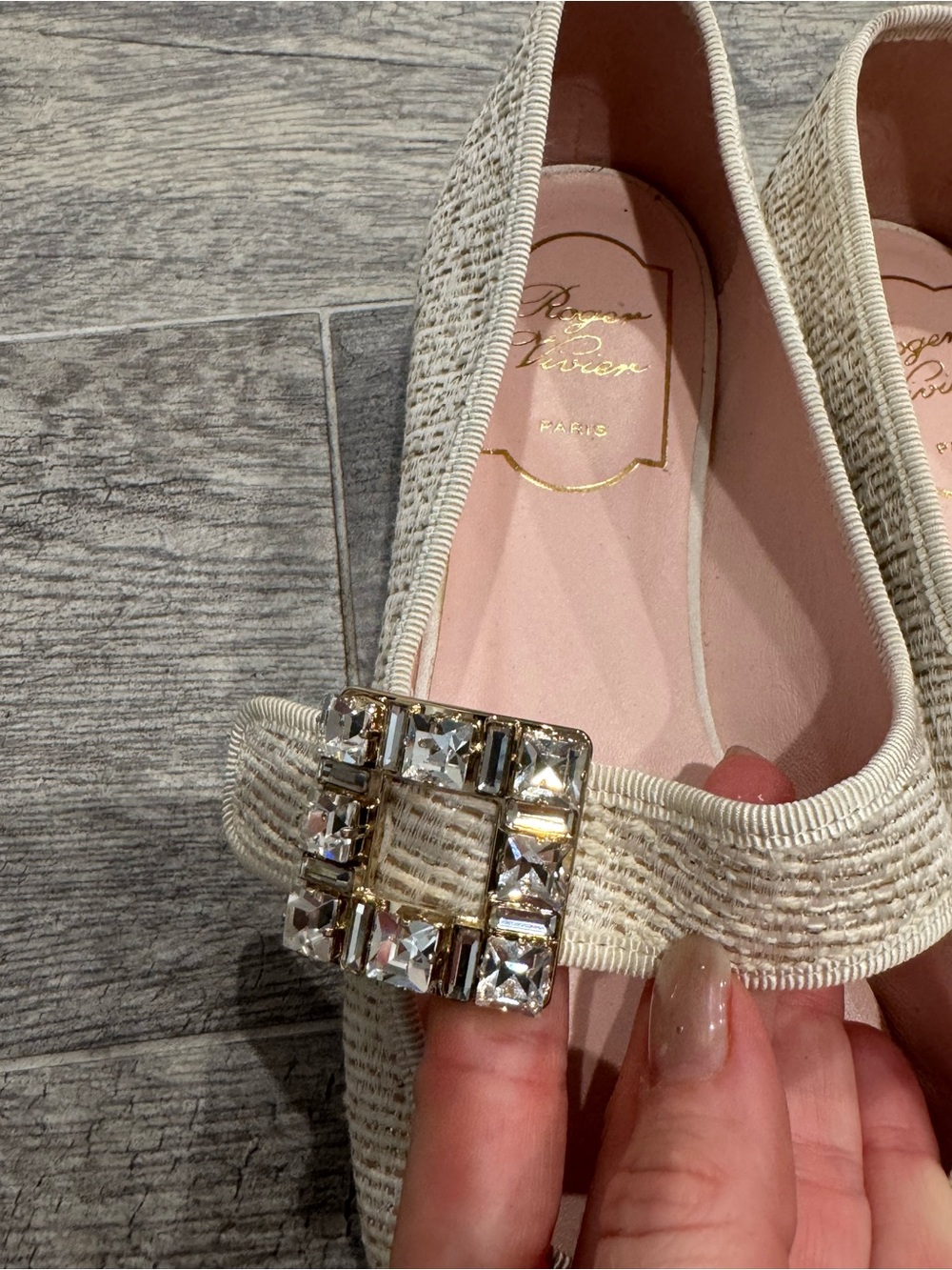 Roger Vivier Très Vivier embellished ballet flats - Picture 4 of 12